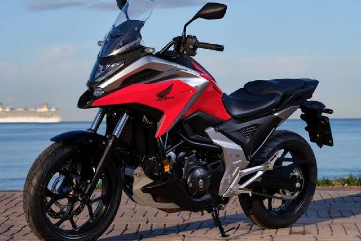 Nova geração da Honda NC 750X chega com inédita opção DCT
