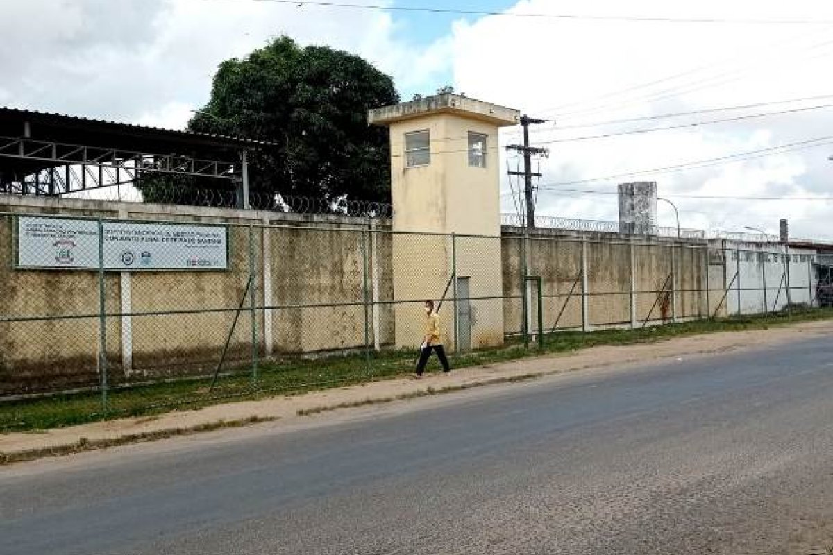 Quatro detentos fogem do Conjunto Penal de Feira de Santana