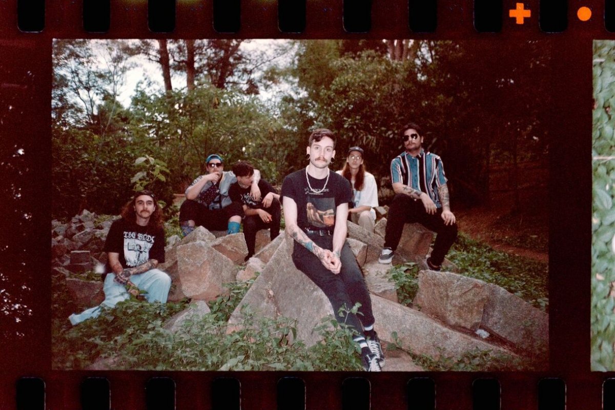 Bare Knuckle fala sobre temas pesados e modernos no novo EP 'We Used to Bloom'