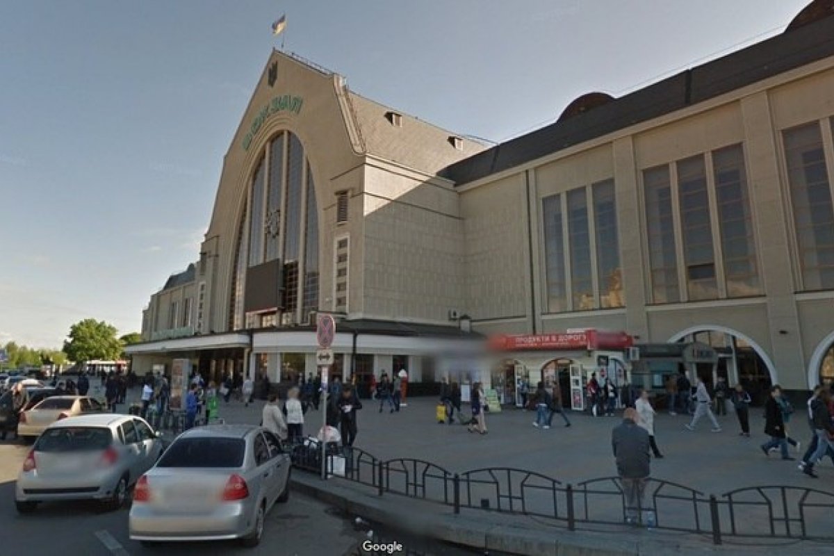 Embaixada do Brasil na Ucrânia anuncia trem de partida para Oeste do país nesta sexta (25)