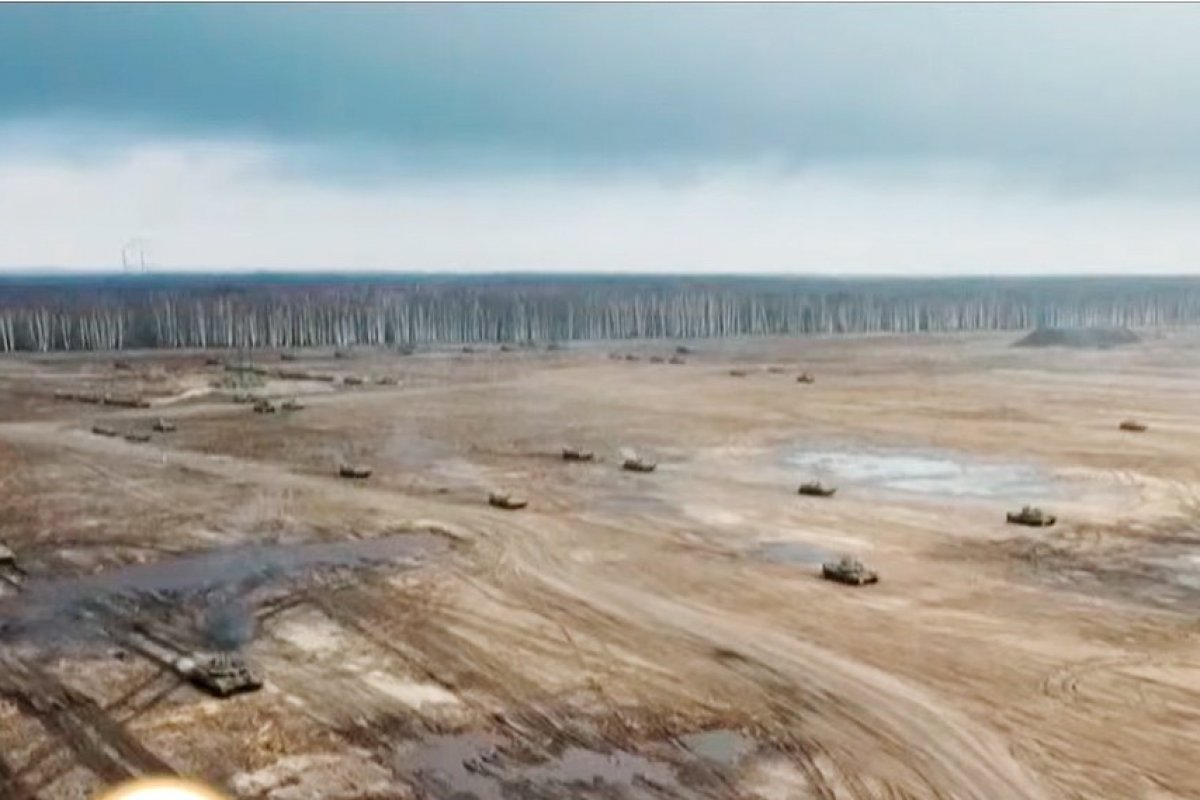 Senadores enviam ofício pedindo apoio do governo a brasileiros na Ucrânia