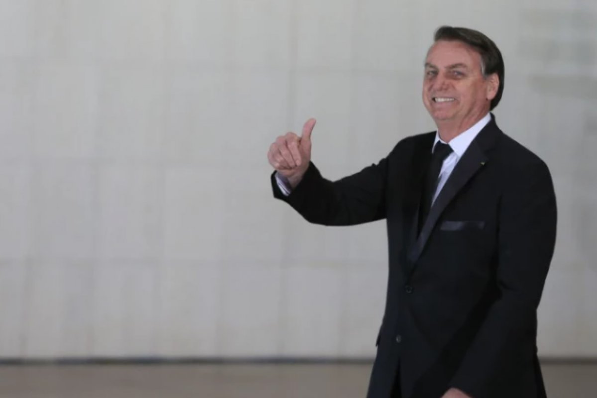 Presidente viaja a São Paulo e passará Carnaval no Guarujá