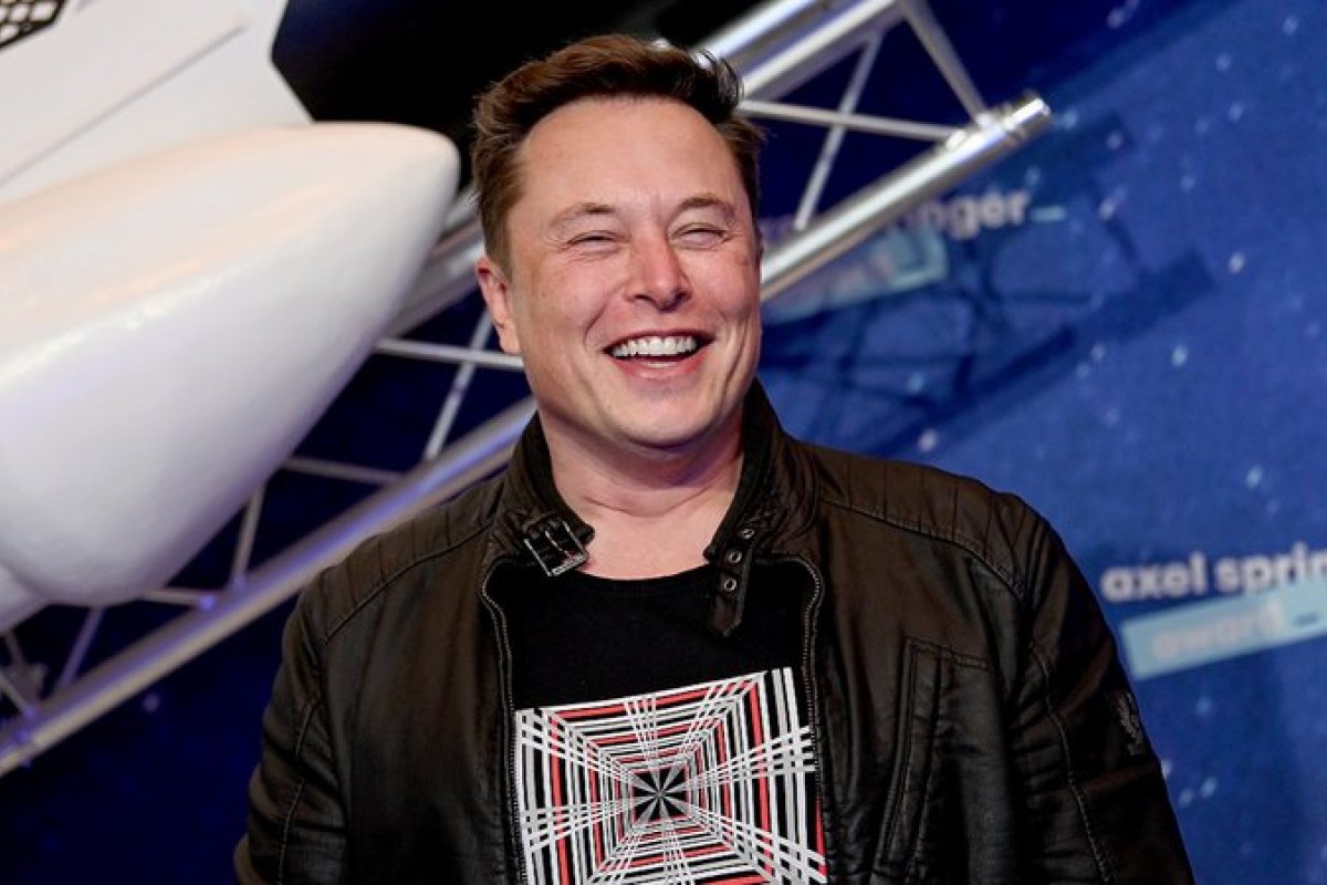 Elon Musk atende pedido de ministro da Ucrânia e fornece tecnologia de internet ao país