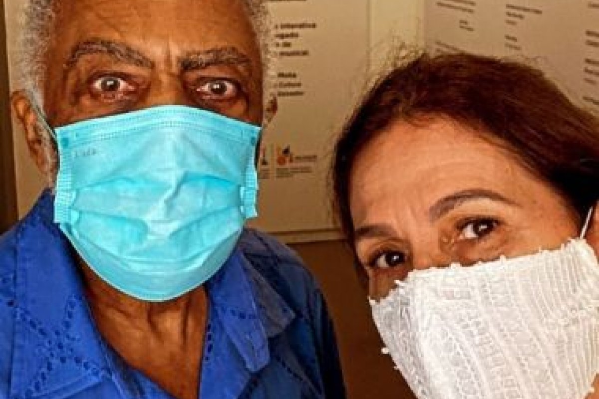 Em Salvador, Gilberto Gil e Flora visitam Museu Cidade da Música