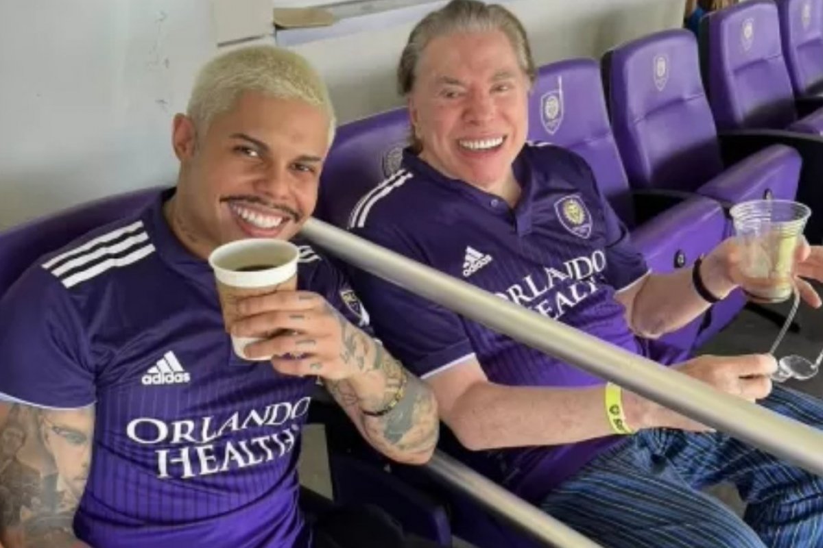 Silvio Santos toma bons drinks enquanto o neto Tiago desiste do 'BBB 22'