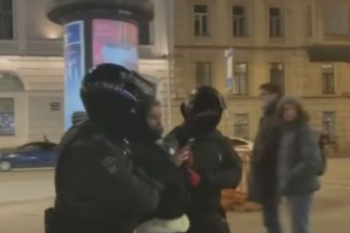 Mais de 5 mil pessoas são detidas na Rússia após manifestações contra ataque à Ucrânia