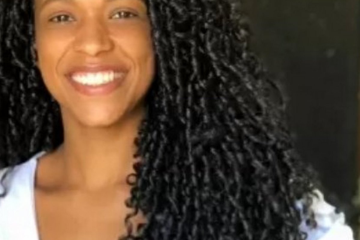 Turista morre eletrocutada, com filha nos braços, no litoral da Bahia