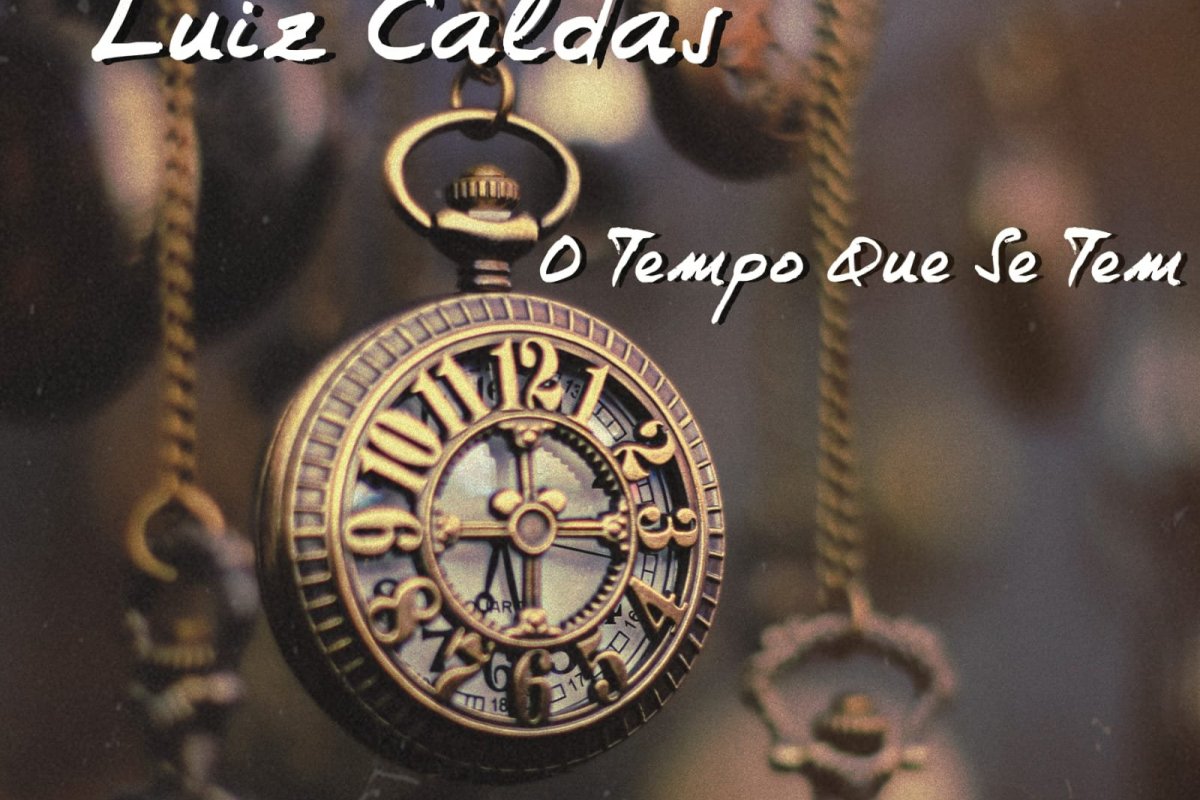 Luiz Caldas lança álbum que reflete sobre a passagem do tempo