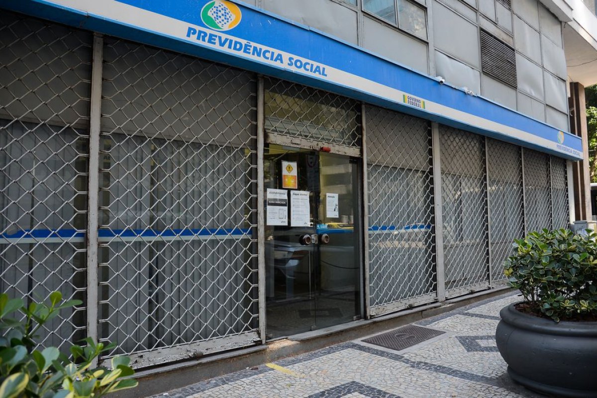 Após dois anos, INSS retoma atendimento presencial sem agendamento