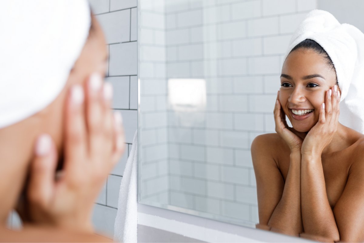 Pressão estética coloca em risco a saúde e o bem-estar das mulheres segundo a mentora de mudança de hábitos!