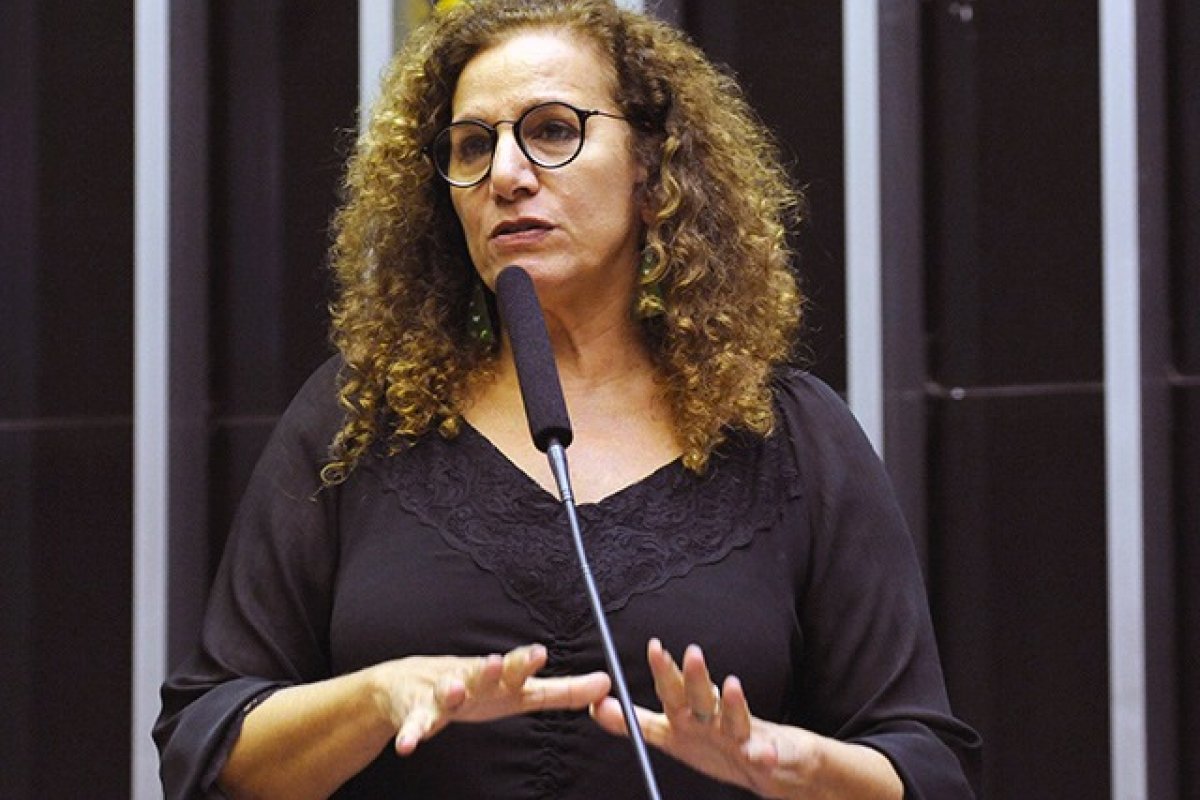 Podcast: O Lado B de Brasília - Jandira Feghali