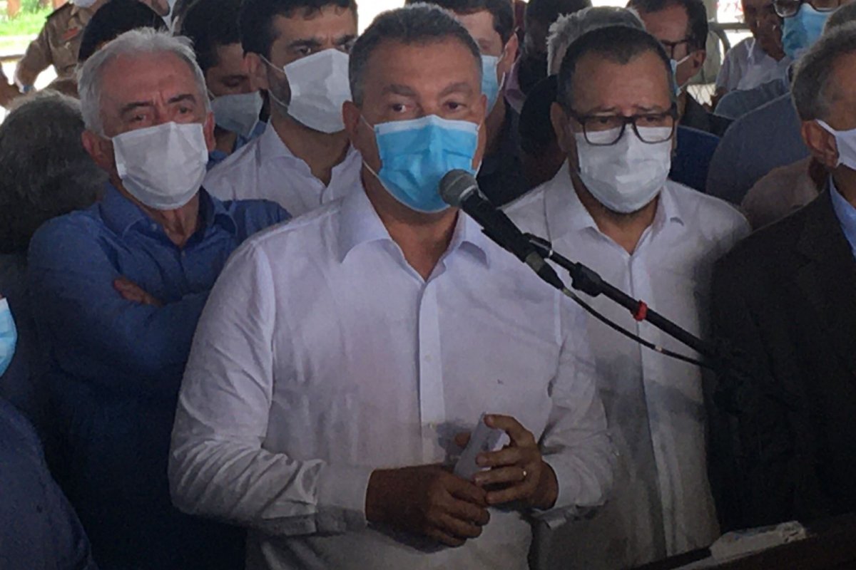 Rui Costa descarta retirar exigência do uso de máscaras na Bahia