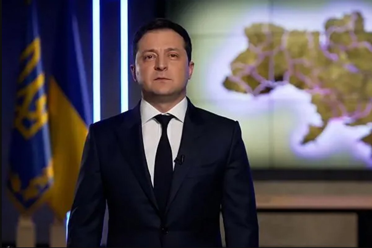Zelensky pede apoio e afirma que "se a Ucrânia cair, toda a Europa cai"