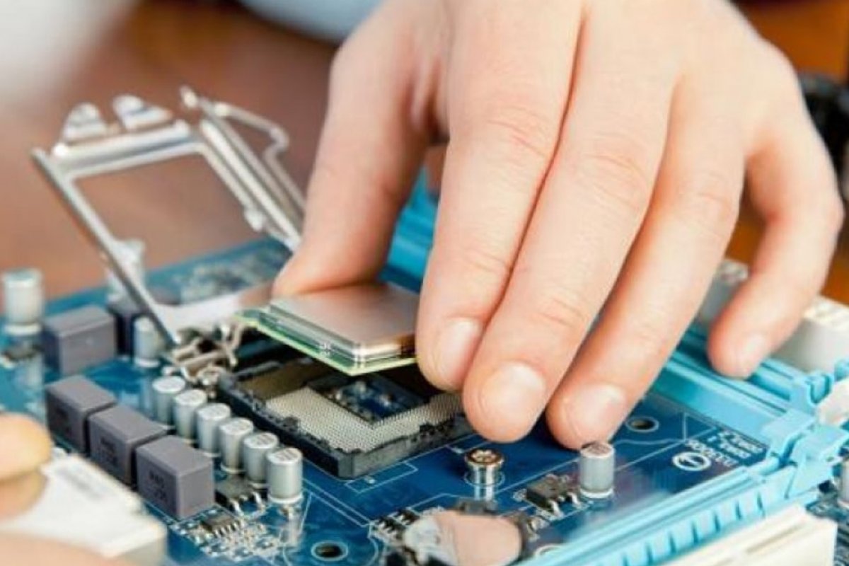 Vagas para técnico de informática, mecânico e eletricista são ofertadas nesta segunda (21) em Salvador