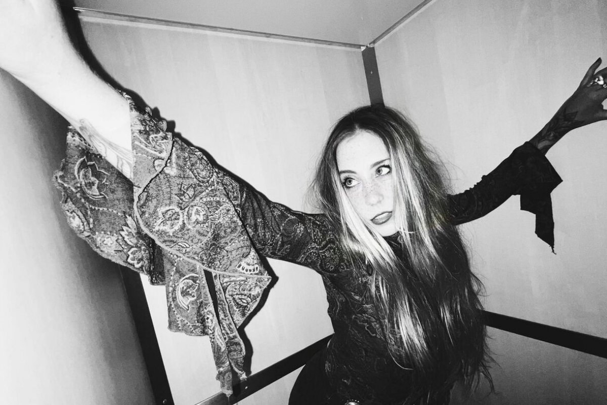 Mauren McGee lança versão pop do sucesso 'Metamorfose Ambulante'