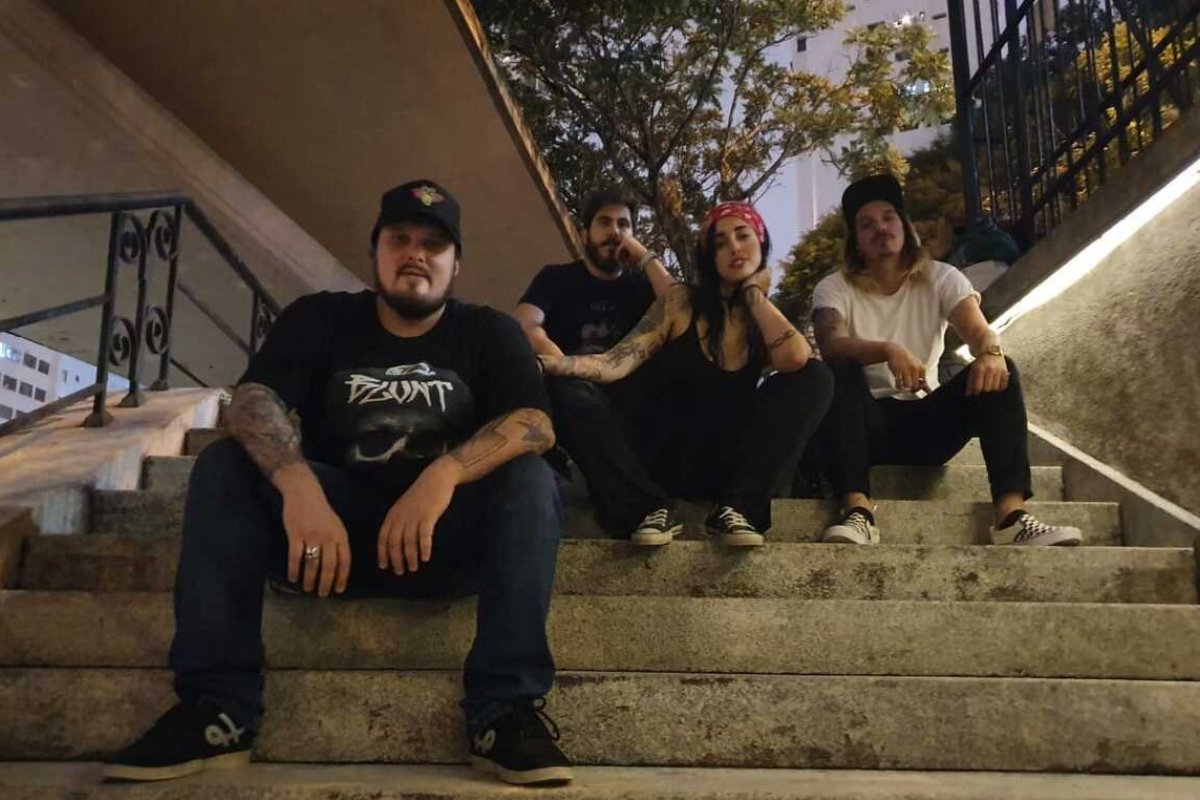 Cyanide Summer atualiza horror punk no álbum 'Honour'