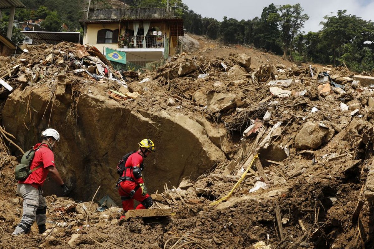 Chuva: número de mortes sobe para 233 em Petrópolis, aponta entidades