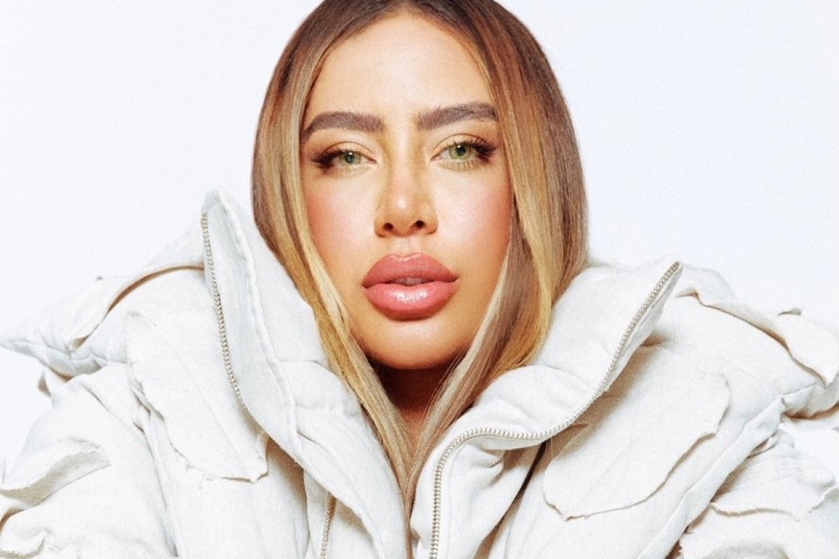 Rafaella Santos reúne famosos e influencers em festa