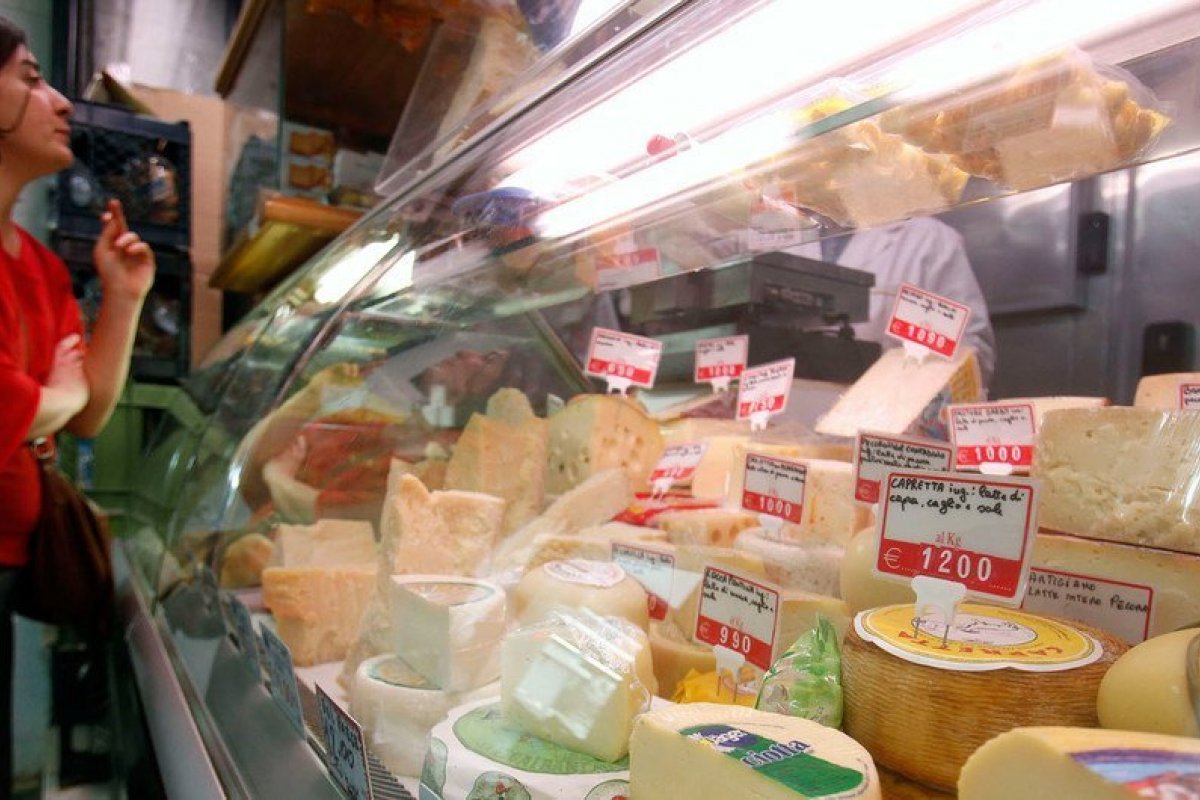 Preço dos alimentos registra alta em fevereiro e alcança recordes