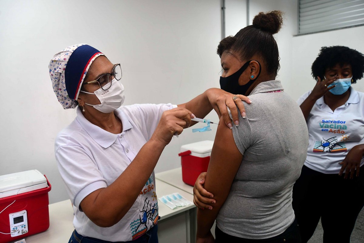 Salvador retoma vacinação contra Covid-19 nesta segunda-feira (07)