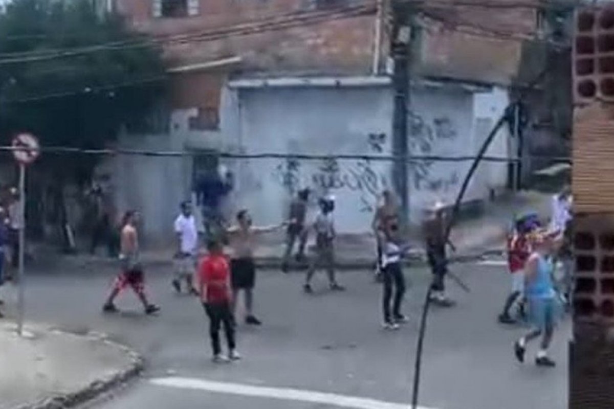 Briga entre torcedores do Atlético-MG e Cruzeiro deixa um morto e um ferido