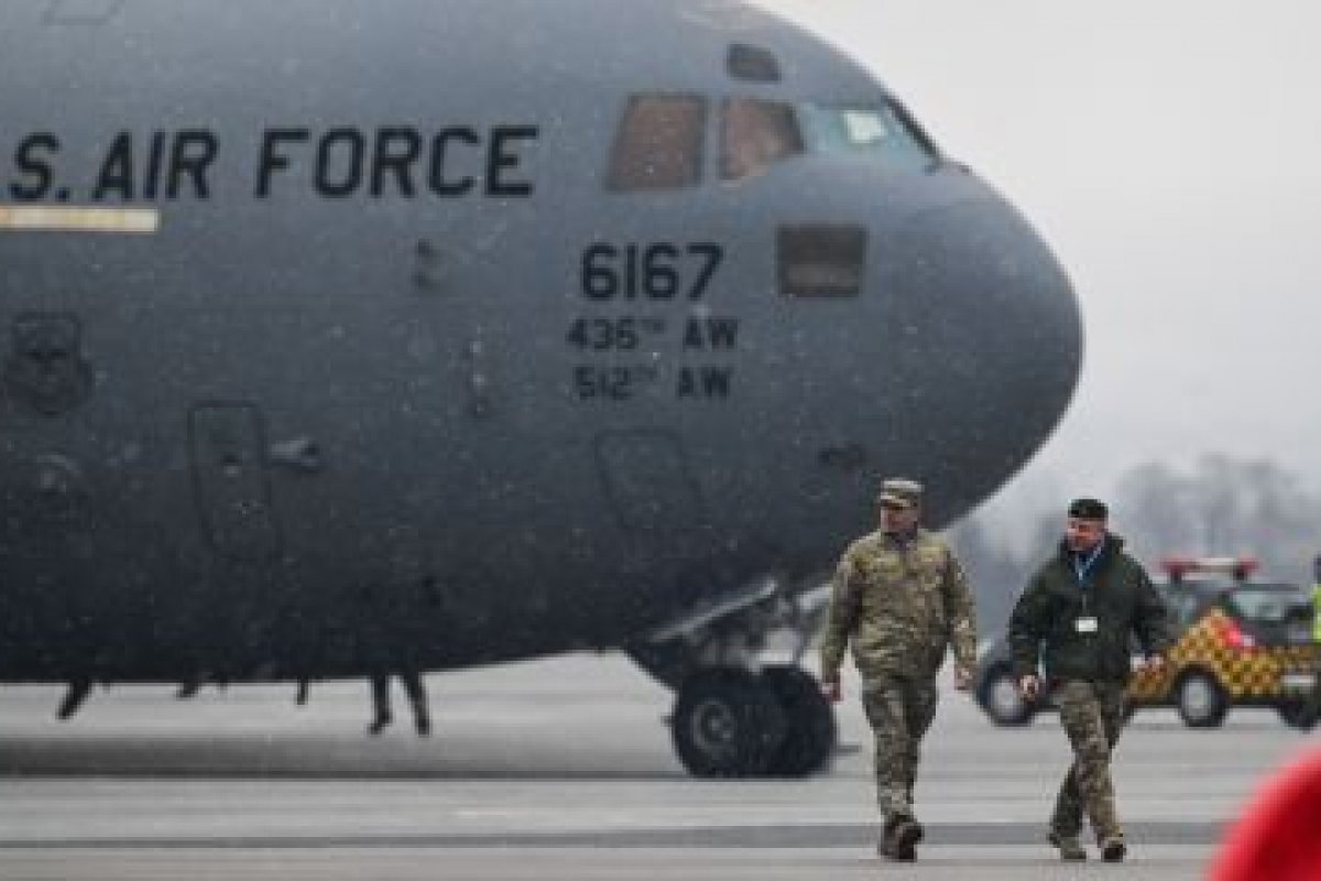 Estados Unidos ordena envio de 500 tropas adicionais à Europa