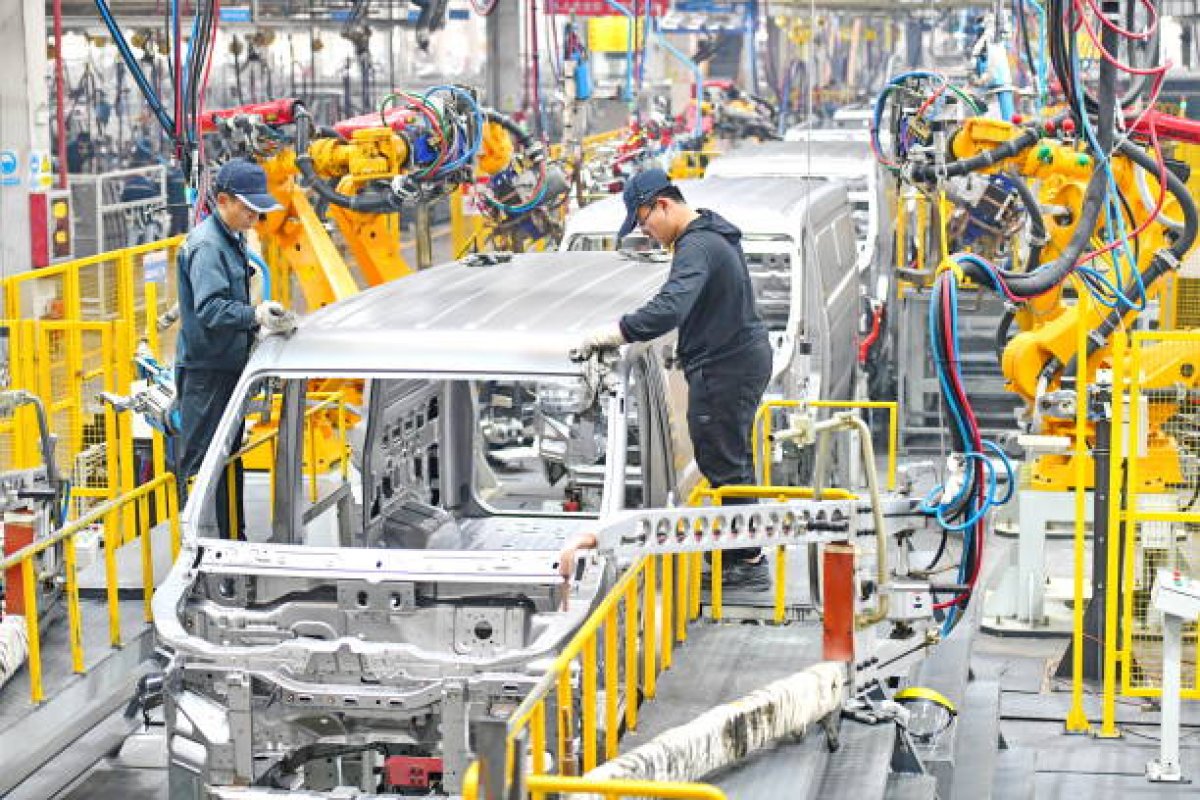 Alta do petróleo prejudica indústria automotiva em 2022