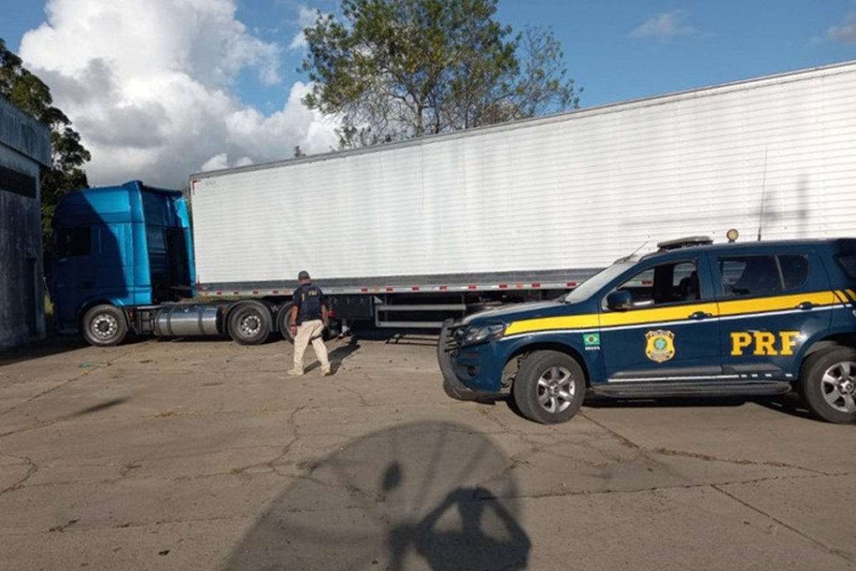 Quase 100 mil latas de cerveja são apreendidas em fiscalização na BR 116