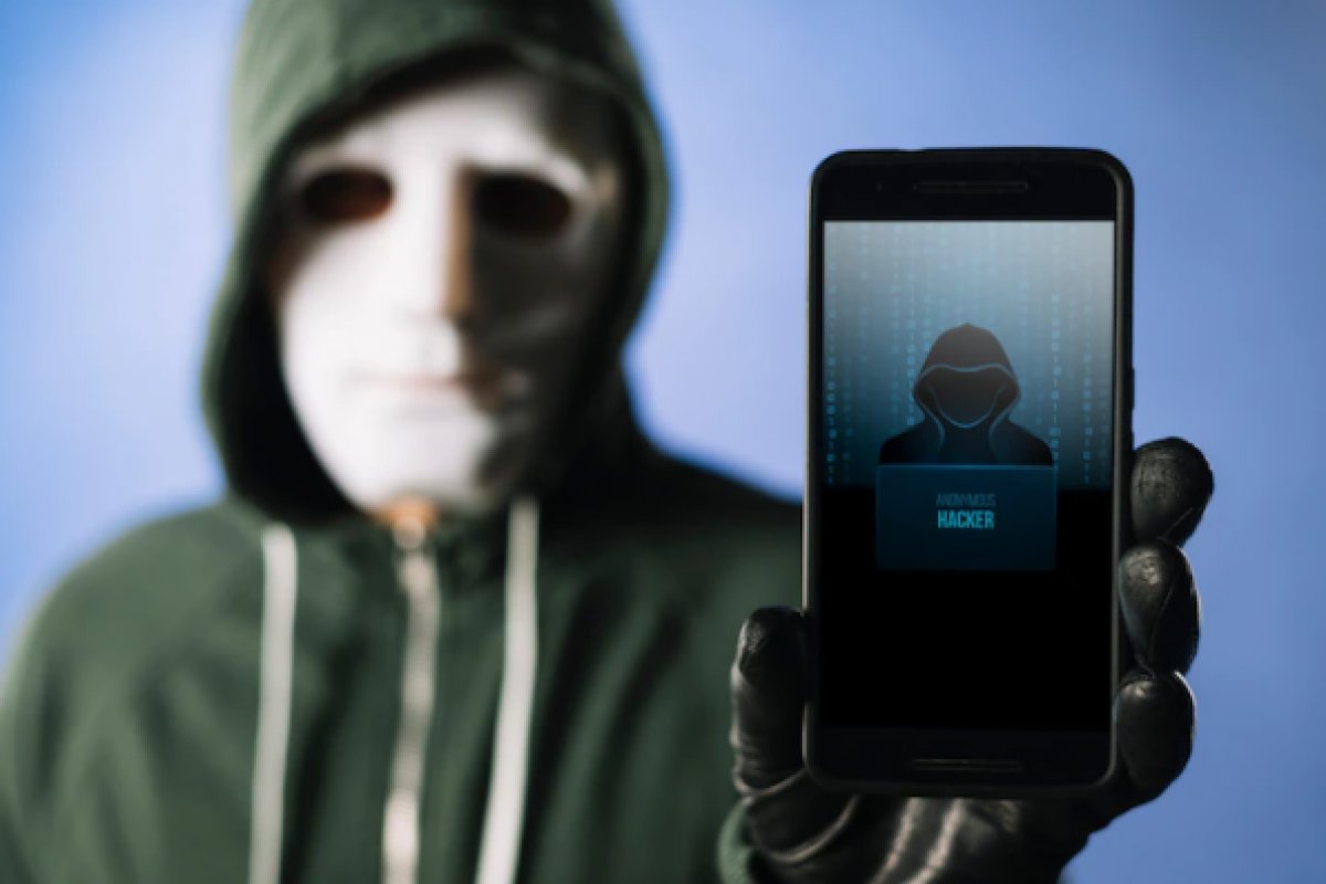 Levantamento mostra que 25% dos brasileiros já caíram em golpe de relacionamento virtual