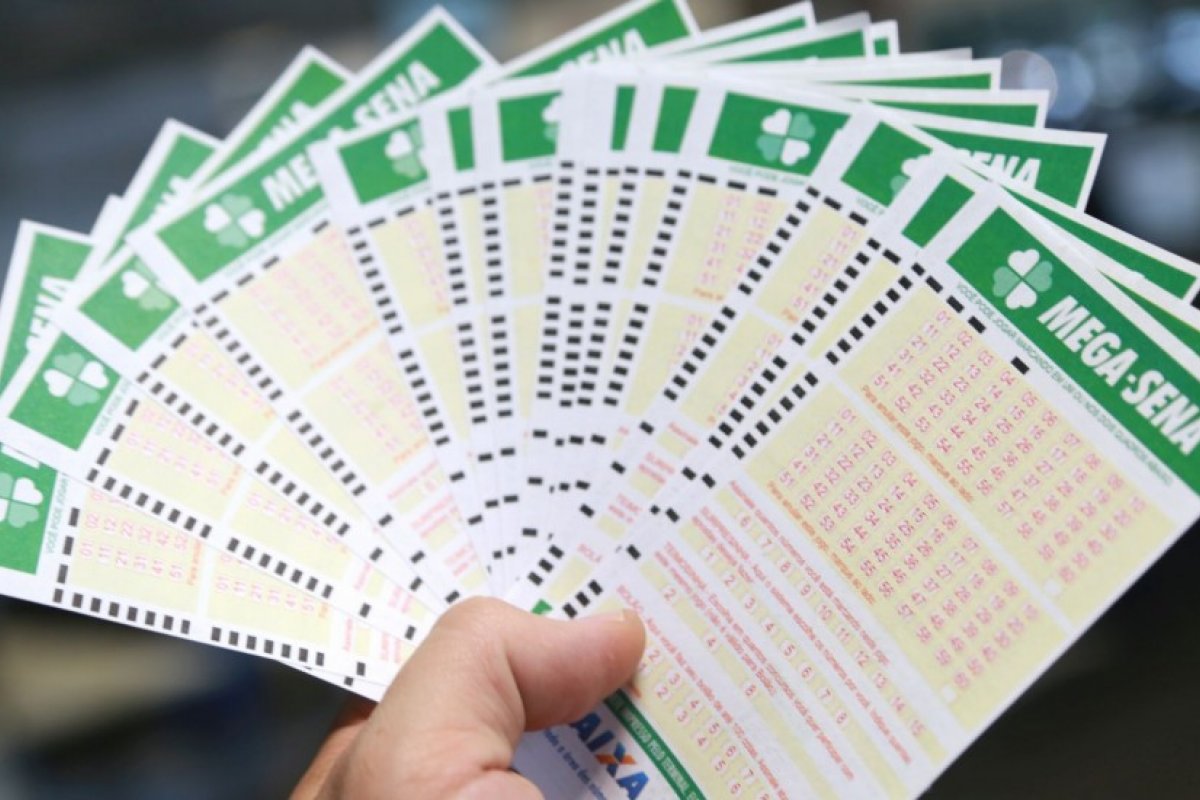 Mega-Sena: ninguém acerta e prêmio acumula em R$ 21,5 milhões