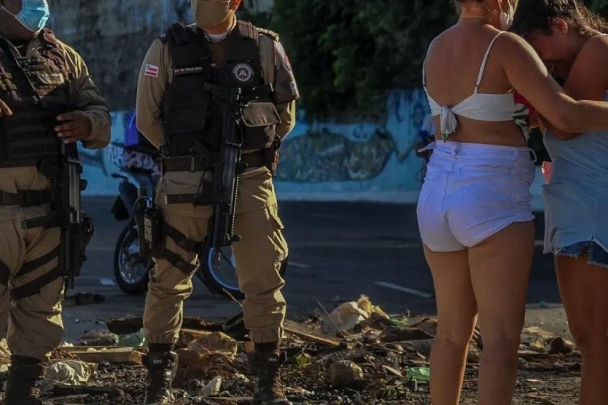 Defensoria solicita cestas básicas para famílias de mortos na Gamboa, em Salvador