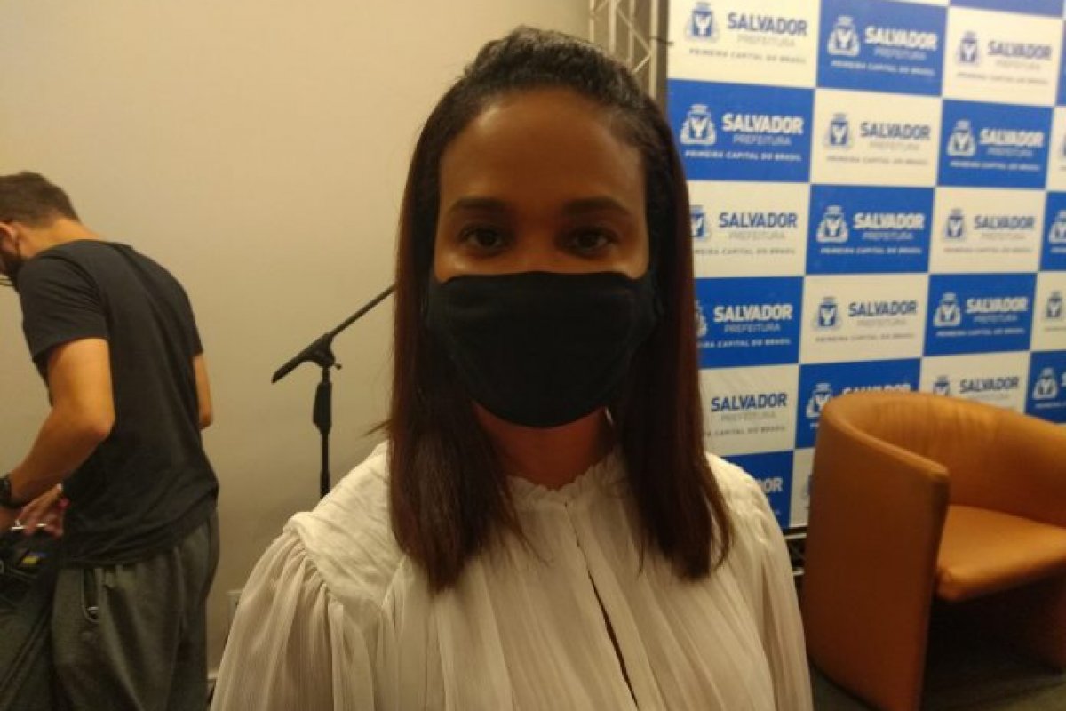 Cris Correia comemora investimento na educação infantil