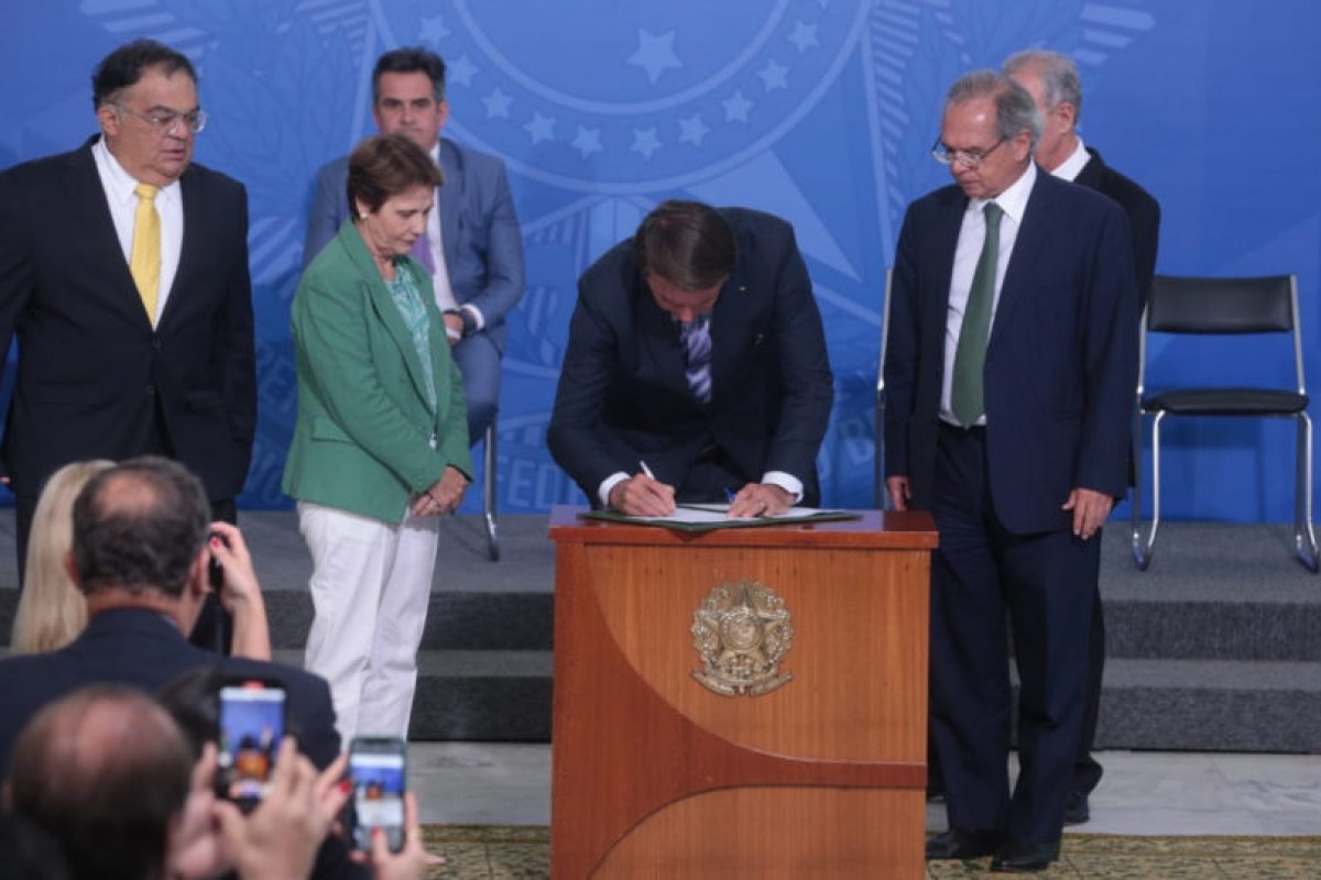 Governo Federal lança Plano Nacional de Fertilizantes; iniciativa visa reduzir importação dos insumos