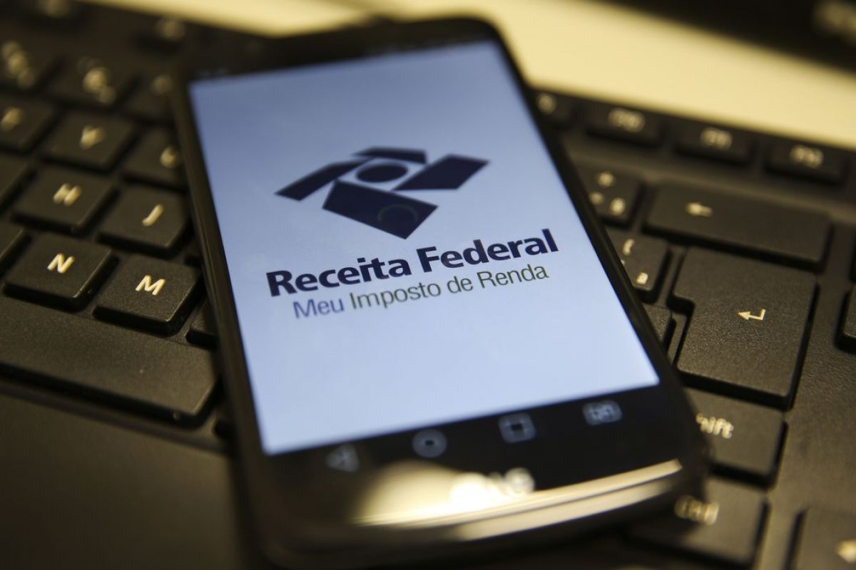 Mais de 2,2 milhões de pessoas já entregaram a declaração do Imposto de Renda