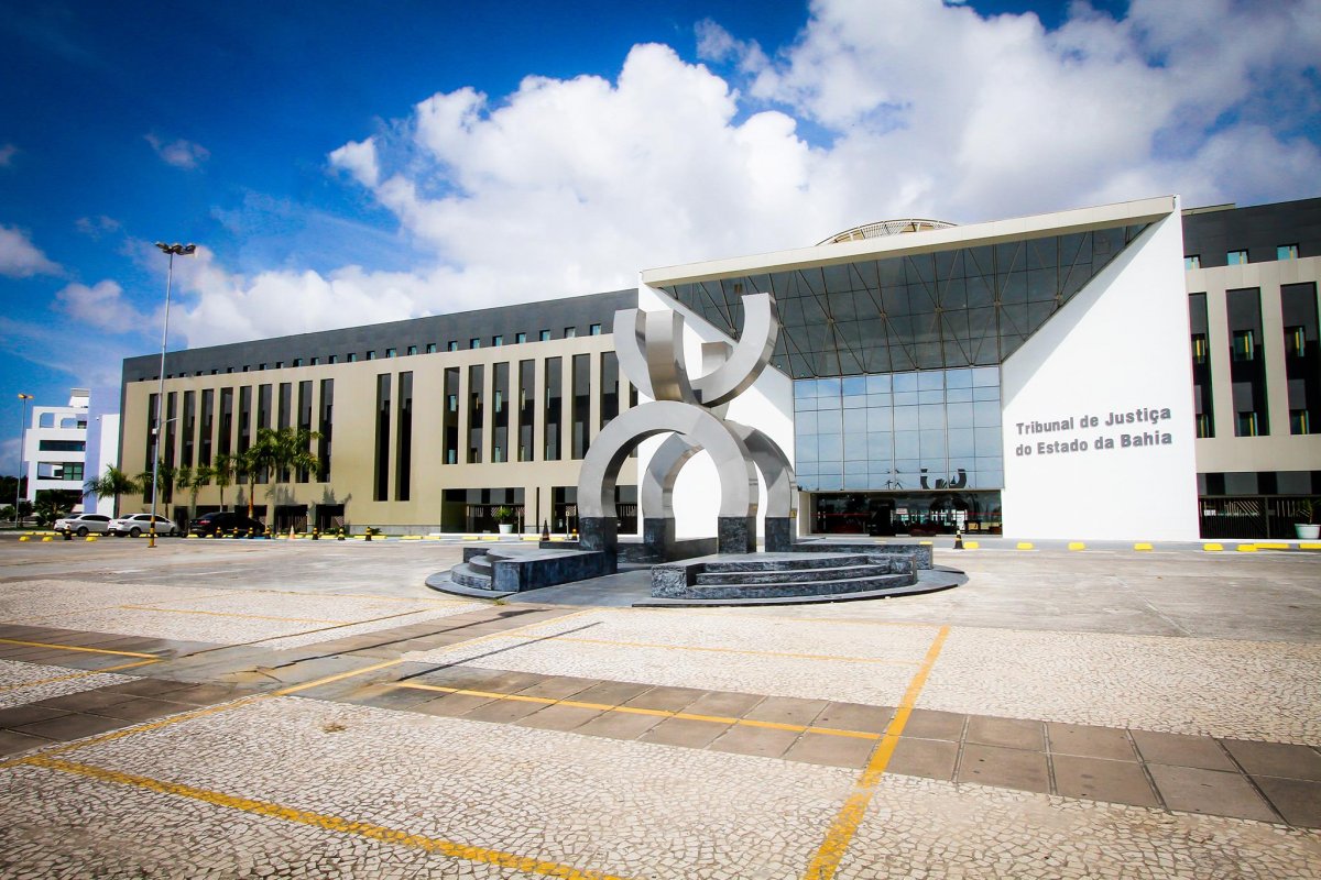 Poder Judiciário da Bahia prorroga período de trabalho híbrido até 18 de março