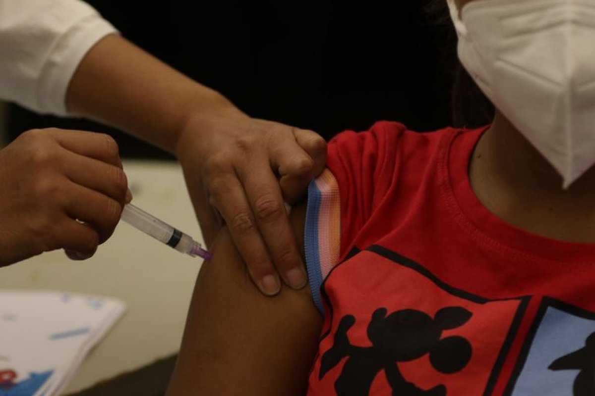 Salvador: vacinação contra a Covid-19 segue para crianças de 6 a 17 anos nesta segunda (14)