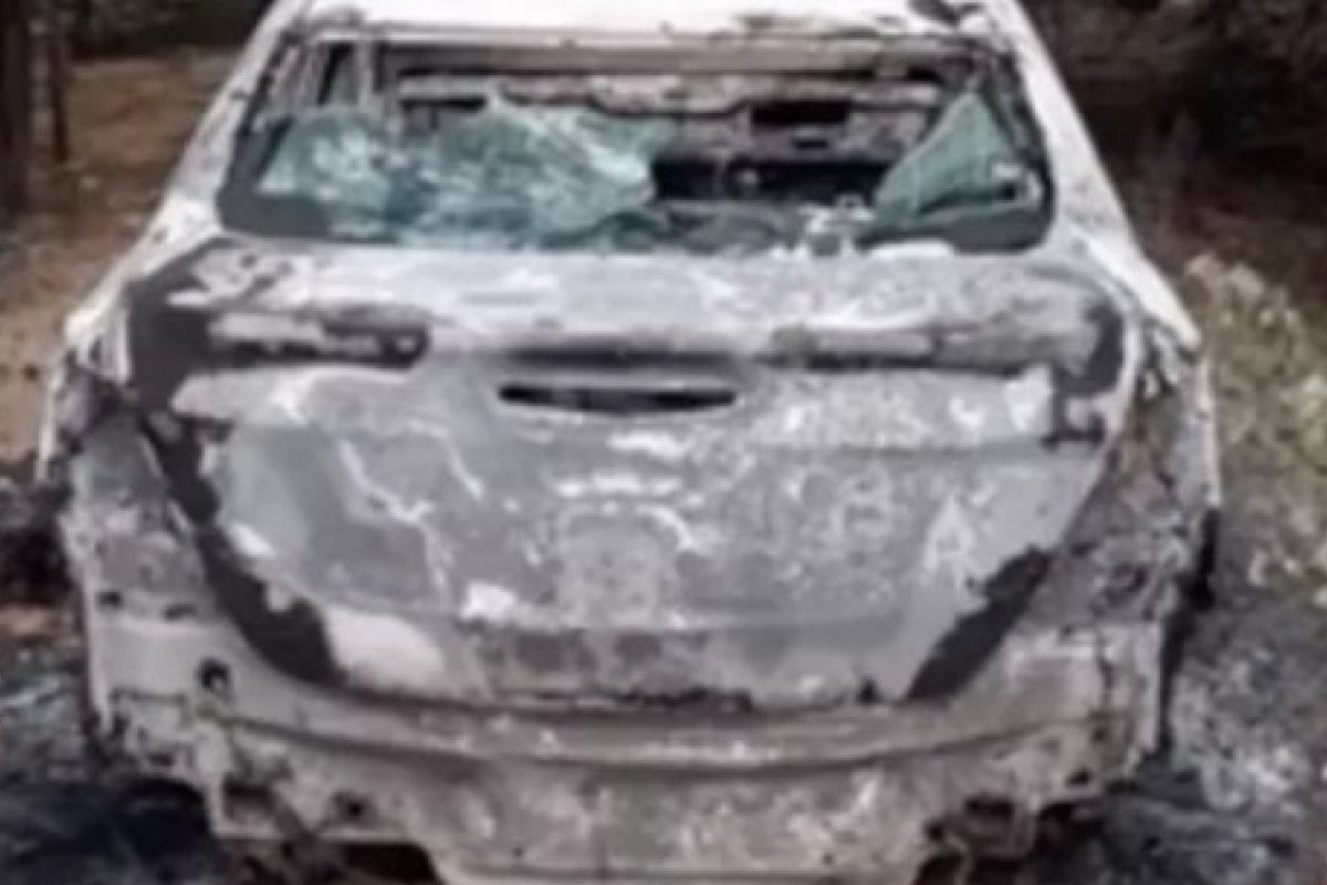 Corpo carbonizado é encontrado dentro de carro no norte da Bahia