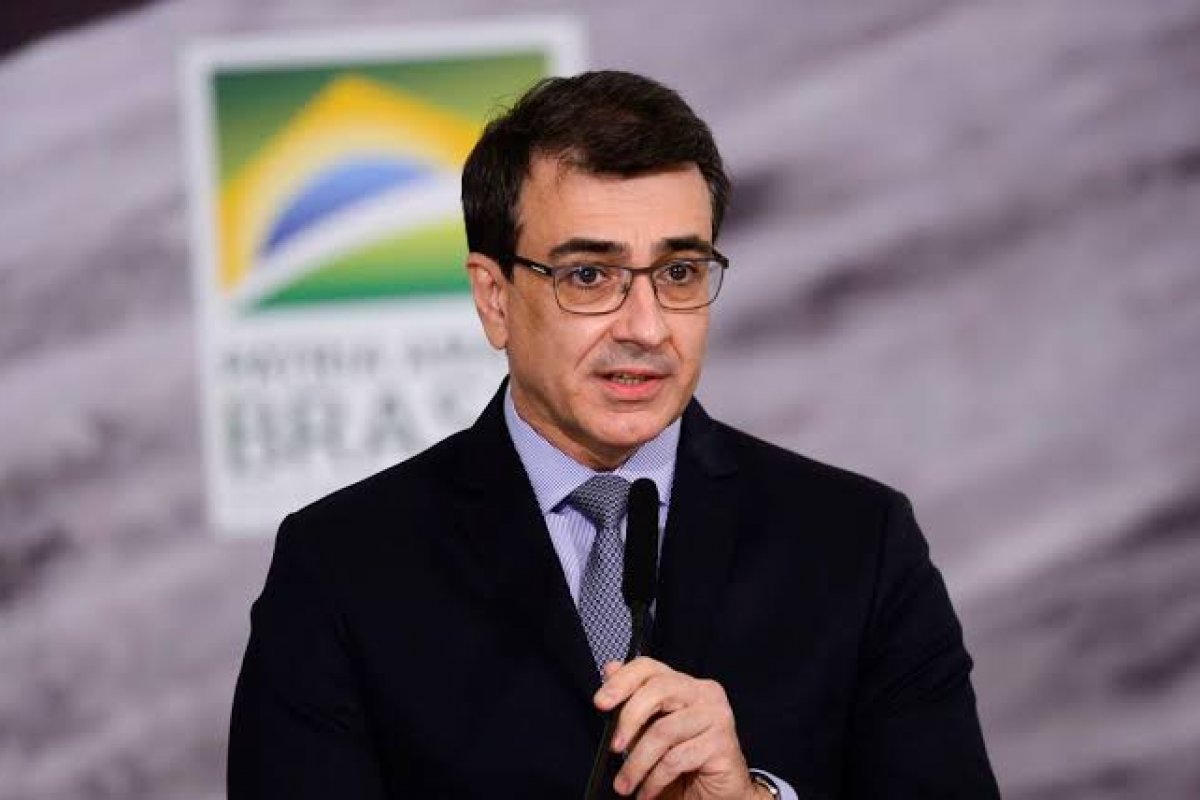 Ministro crítica rebaixamento comercial da Rússia