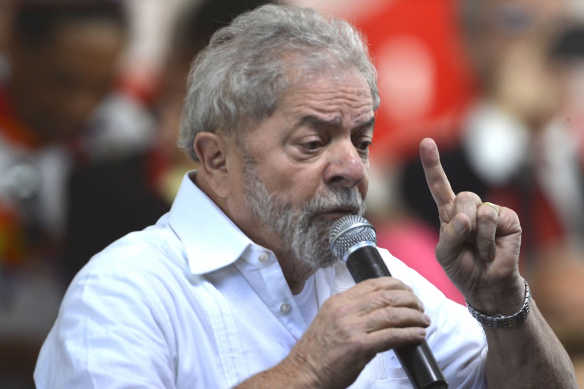 Caso deixe a prisão, Lula planeja rodar caravanas pelo país, segundo aliados