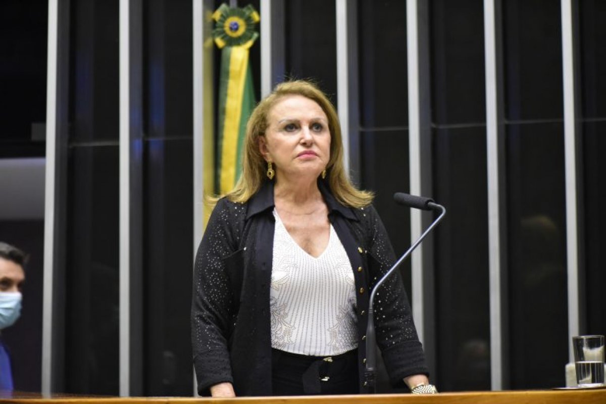 Câmara aprova projeto que reserva 20% das vagas em concursos de segurança pública para mulheres