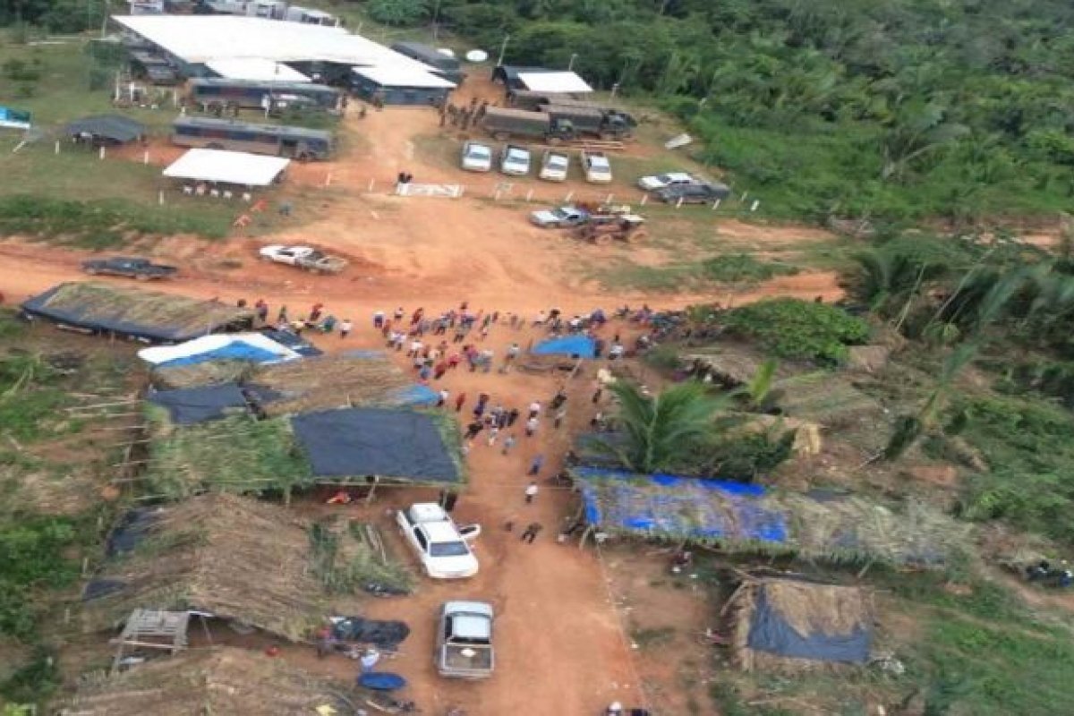 Em assembleia, grupo de indígenas pedem retirada urgente de invasores
