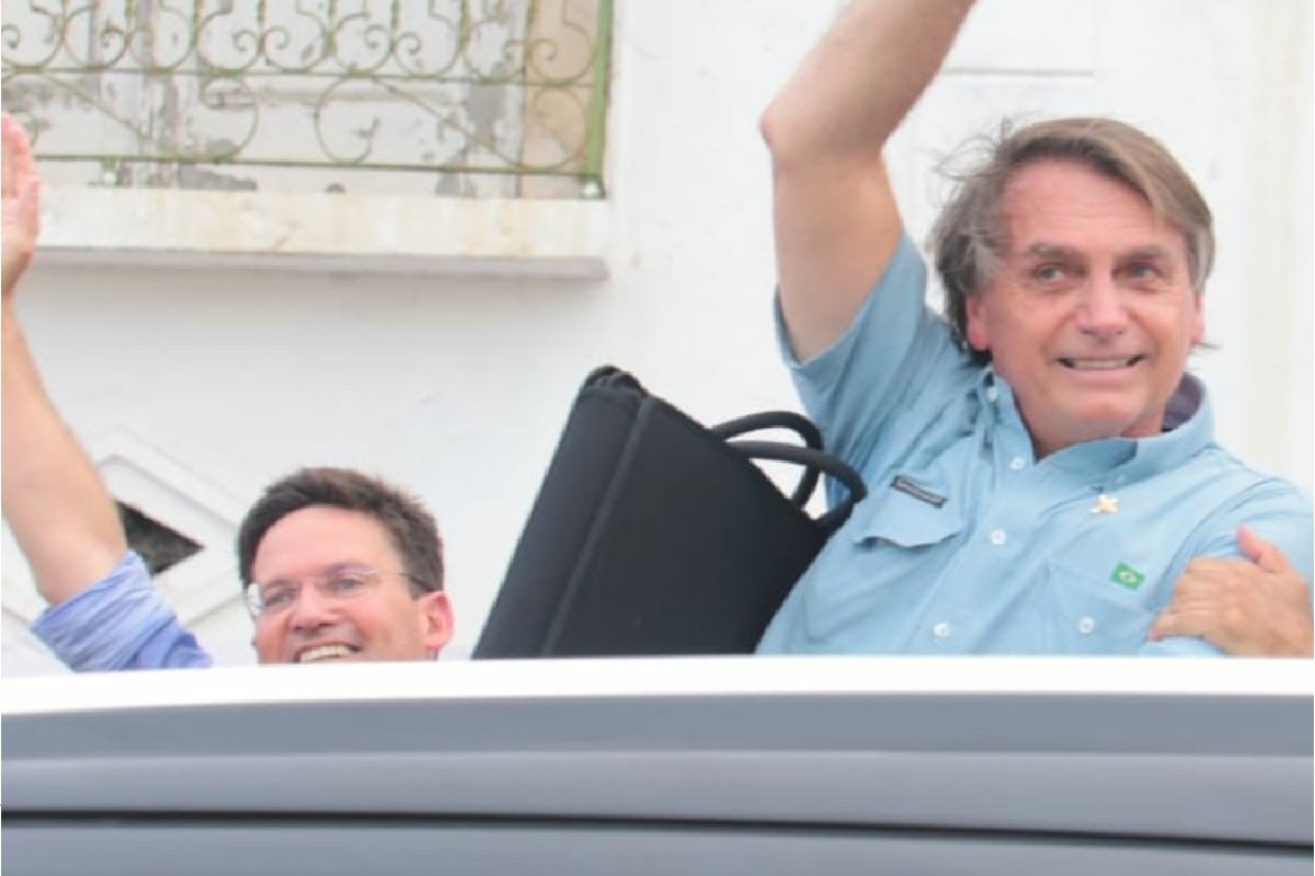 Bolsonaro cumpre agenda na Bahia ao lado de Roma e se reúne com apoiadores; confira