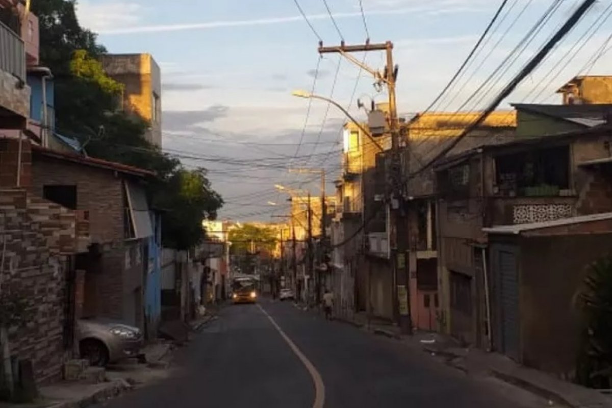 Idoso de 75 anos é encontrado morto dentro de casa em Salvador