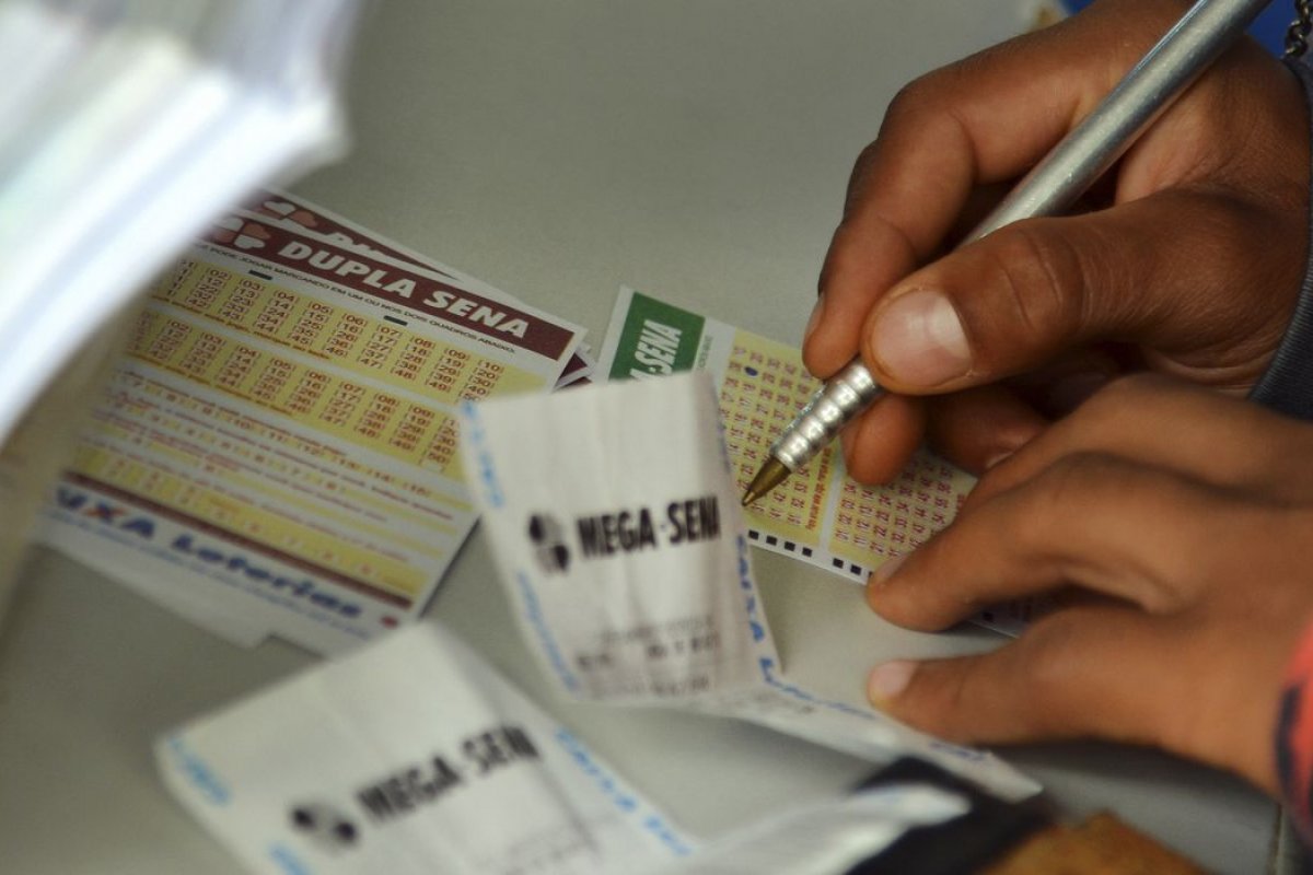 Mega-Sena pode pagar R$ 190 milhões no próximo sábado (19)