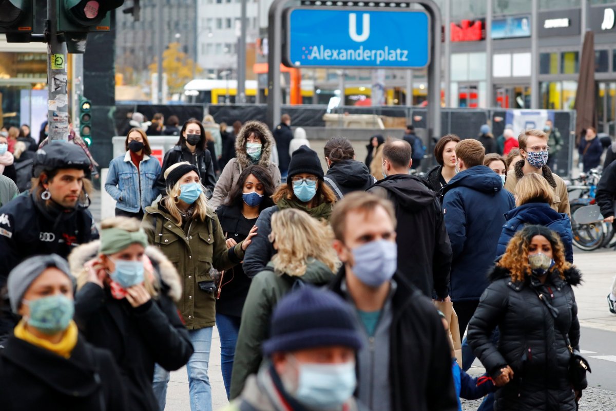 Incidência de novos casos de covid-19 volta a subir na Europa