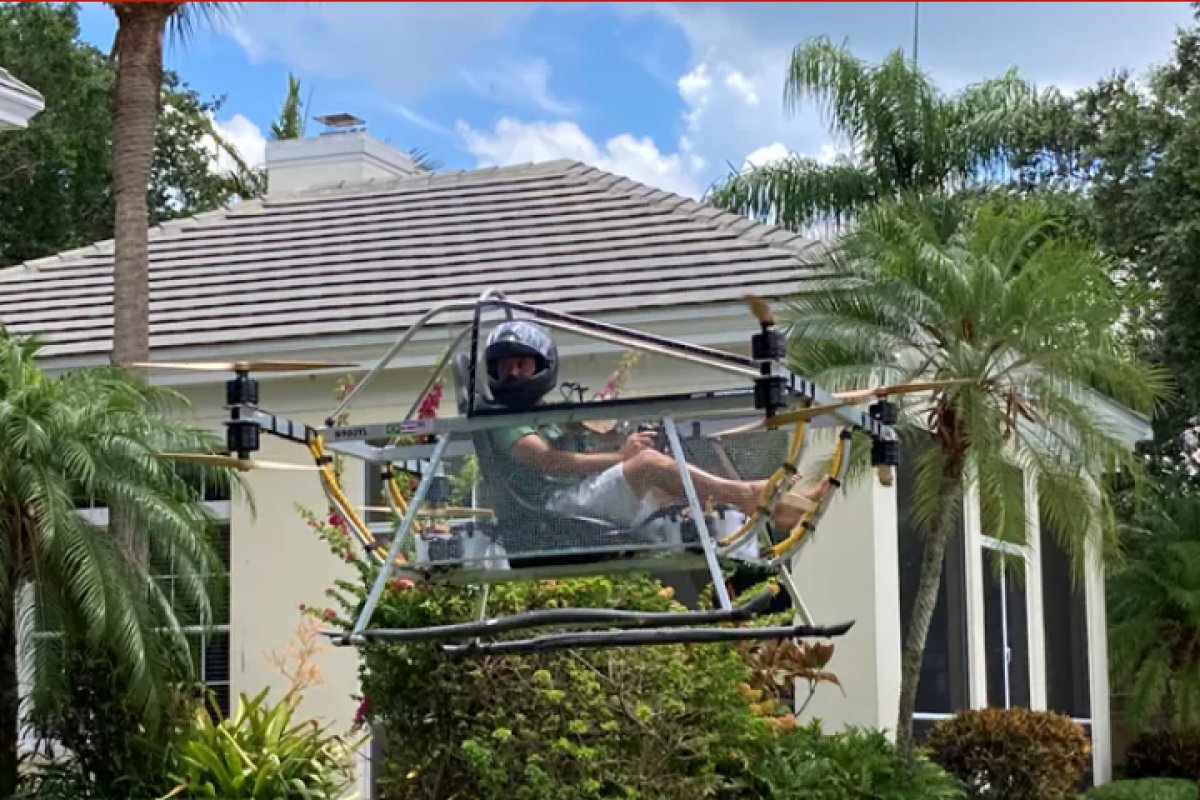 Ex-engenheiro da Embraer, brasileiro está construindo 'carro voador' no quintal de casa