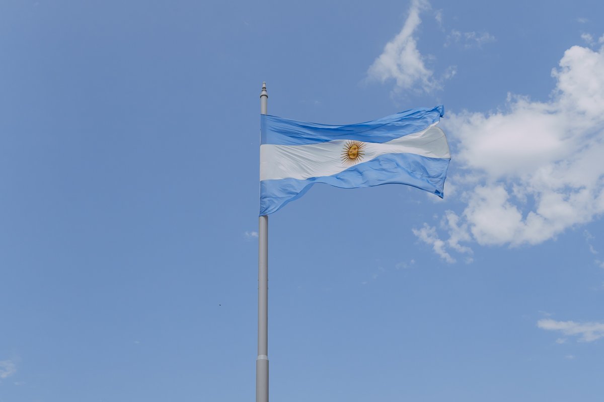 Senado da Argentina aprova novo acordo de US$ 45 bilhões com FMI