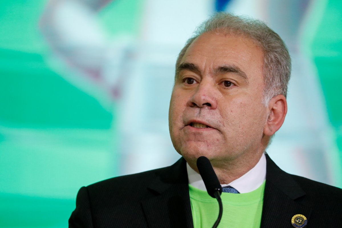 Marcelo Queiroga afirma que não vai decretar fim da pandemia “sozinho”