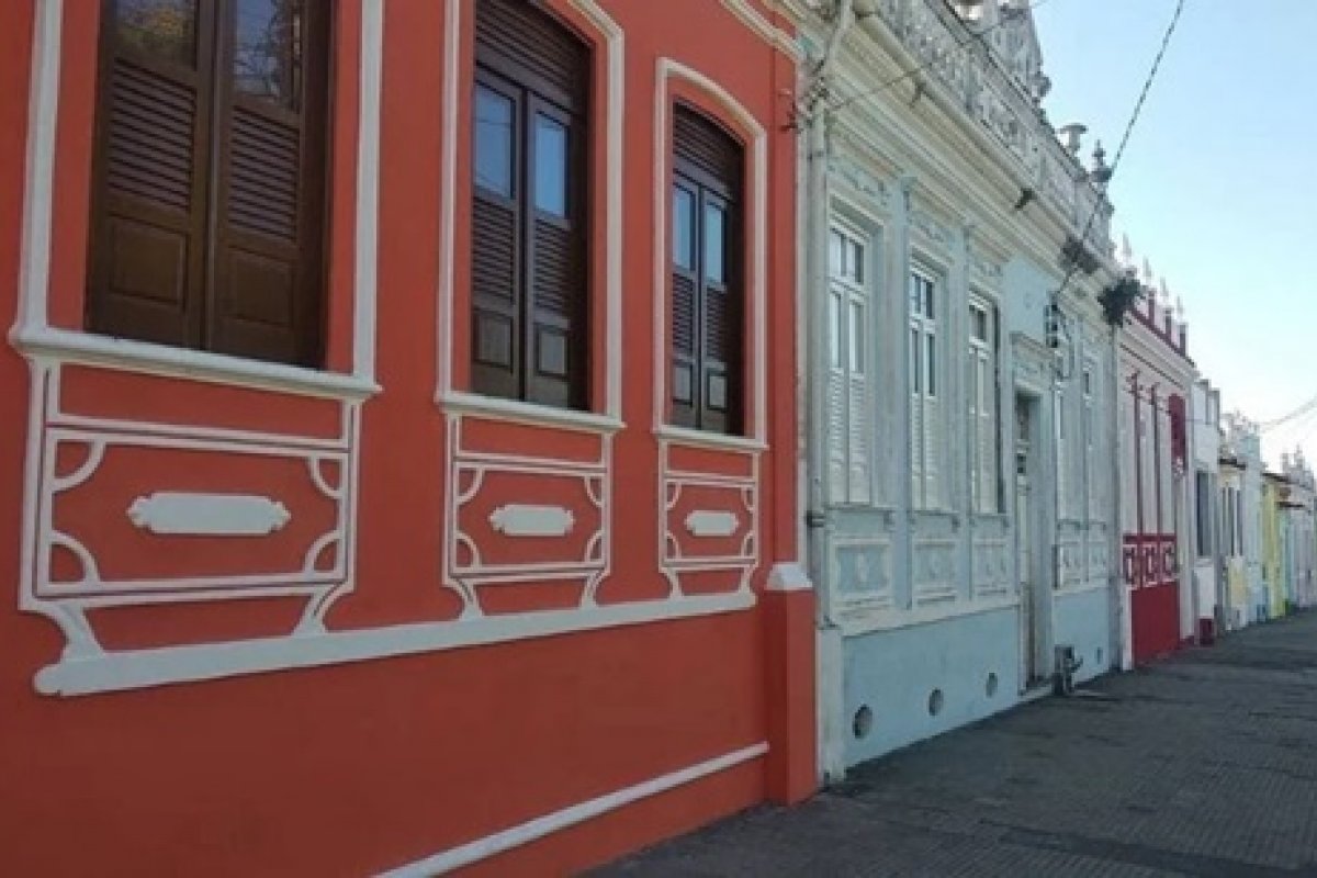 Prefeito de Itaparica assina termo de comprometimento com proteção do patrimônio histórico municipal