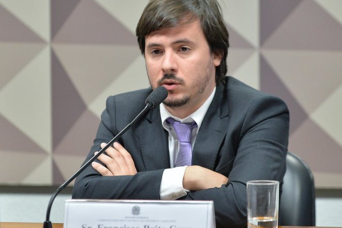 Risco às eleições está no Brasil e não no Telegram, declara Diretor do InternetLab